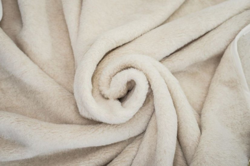 Vlnená deka z ťavej vlny – svetlá CAMEL