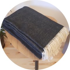 Vlnená deka so strapcami – 100% vlna, 500 g/m2, šedo-modrá